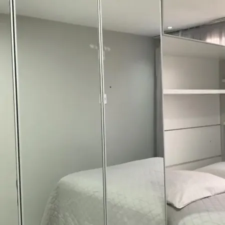 Apartamento confortável a poucos metros da praia-3